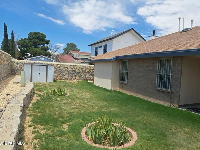 11077 GOLDEN POND Drive, El Paso, TX 79934