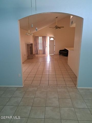 11077 GOLDEN POND Drive, El Paso, TX 79934