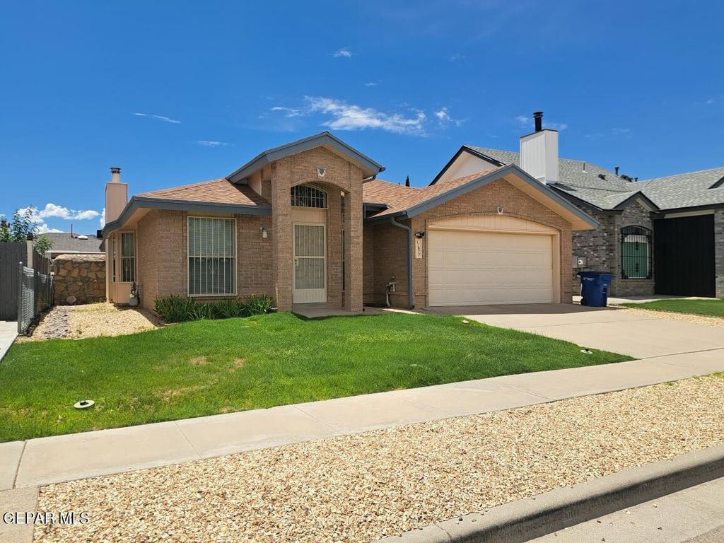 11077 GOLDEN POND Drive, El Paso, TX 79934