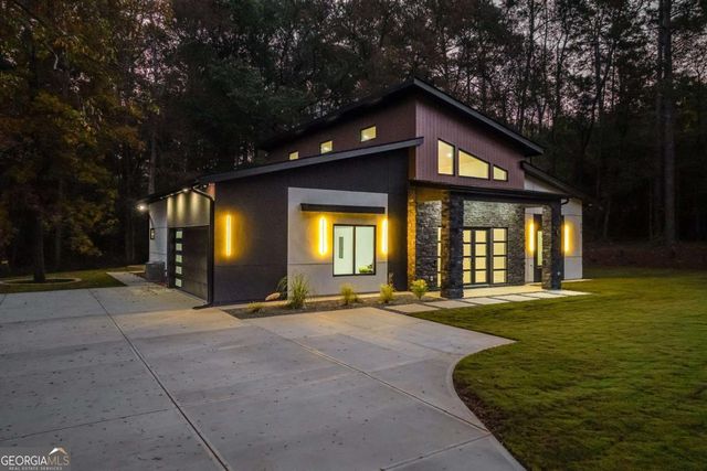 670 Loganville Highway, Winder, GA 30680