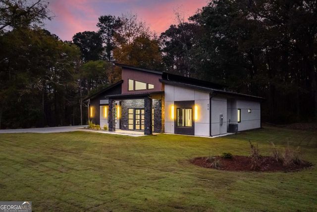 670 Loganville Highway, Winder, GA 30680