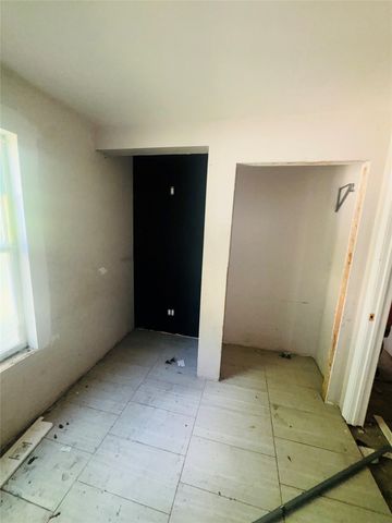 1434 Margaret Street, Paris, TX 75460
