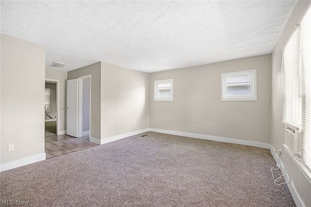 640 Seiberling Street, Akron, OH 44306