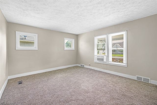 640 Seiberling Street, Akron, OH 44306