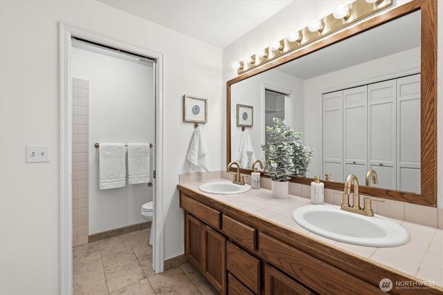 4617 162nd Avenue NE, Redmond, WA 98052