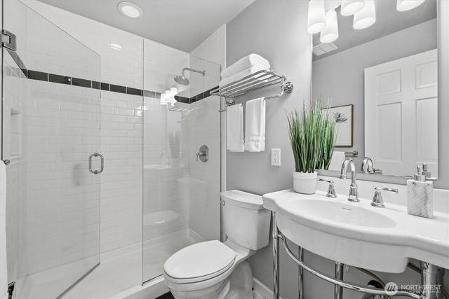 4617 162nd Avenue NE, Redmond, WA 98052