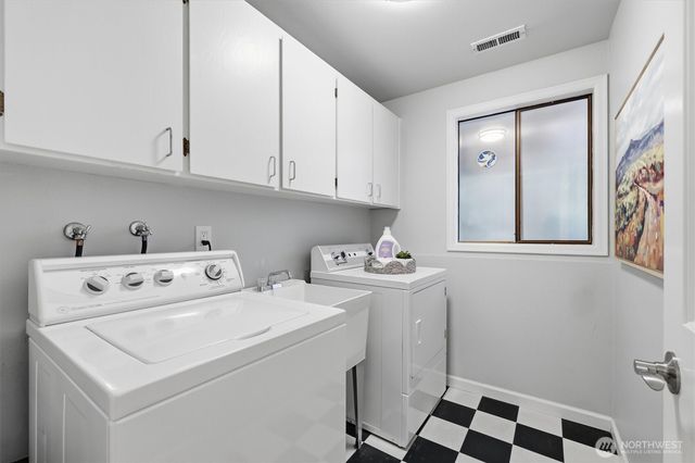 4617 162nd Avenue NE, Redmond, WA 98052