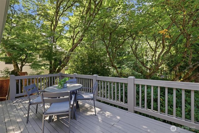 4617 162nd Avenue NE, Redmond, WA 98052