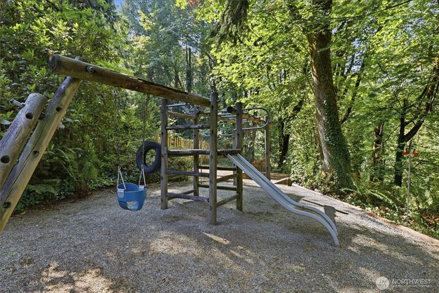 4617 162nd Avenue NE, Redmond, WA 98052