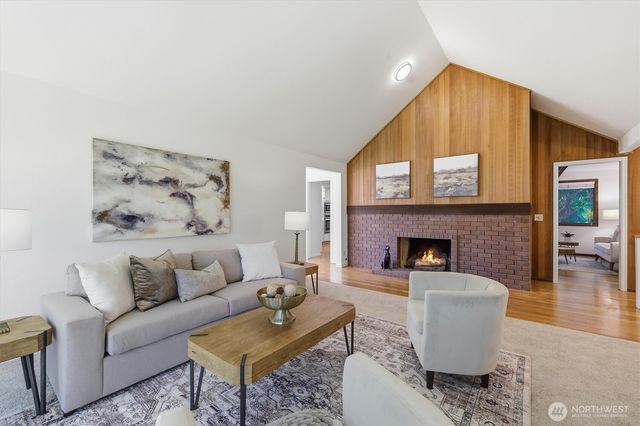 4617 162nd Avenue NE, Redmond, WA 98052