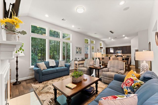 1918 Elkington Circle, Conroe, TX 77304