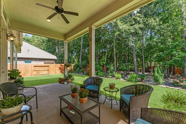 1918 Elkington Circle, Conroe, TX 77304