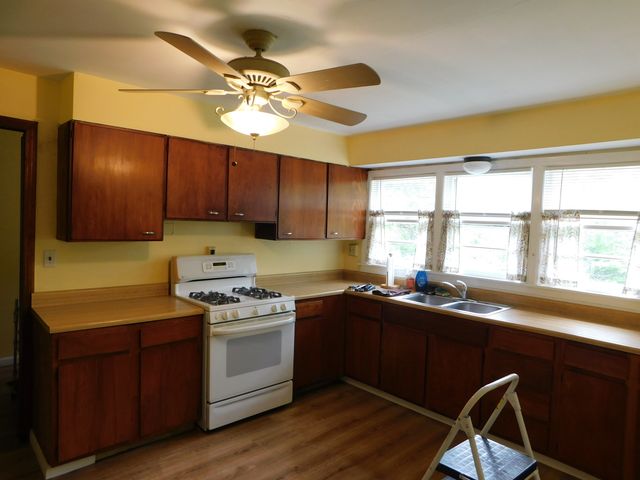 824 Foran Lane, Aurora, IL 60506