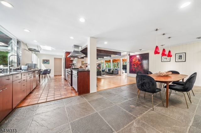 21 Sheffield Ter, West Orange Twp., NJ 07052