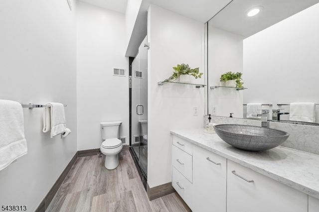 21 Sheffield Ter, West Orange Twp., NJ 07052