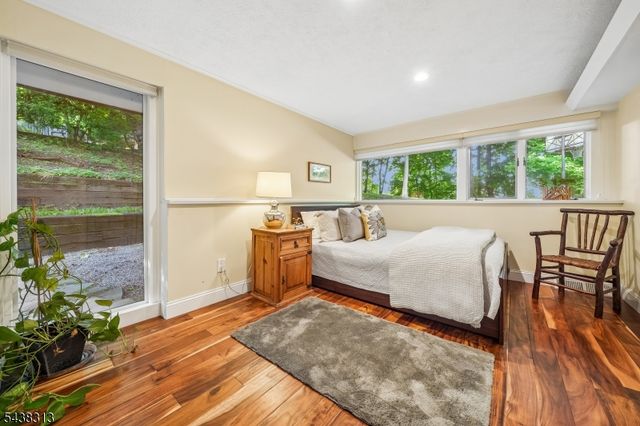 21 Sheffield Ter, West Orange Twp., NJ 07052