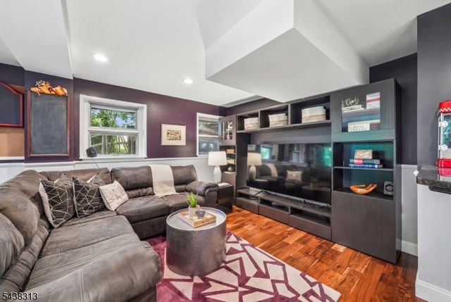 21 Sheffield Ter, West Orange Twp., NJ 07052