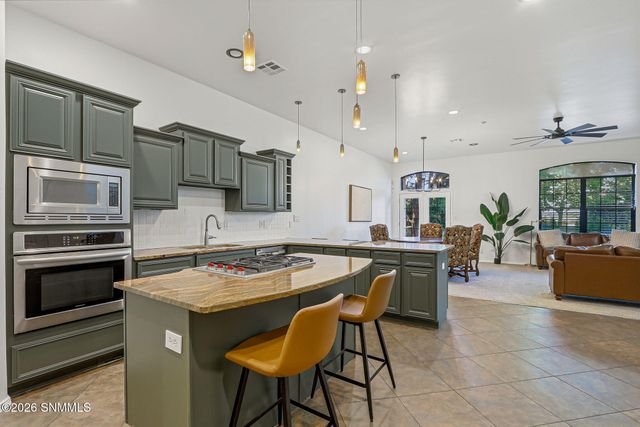 4308 Capistrano Avenue, Las Cruces, NM 88011
