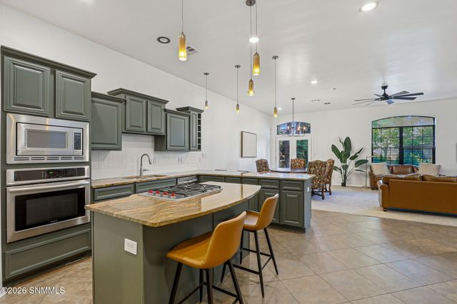 4308 Capistrano Avenue, Las Cruces, NM 88011