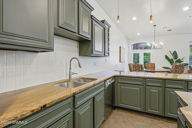 4308 Capistrano Avenue, Las Cruces, NM 88011