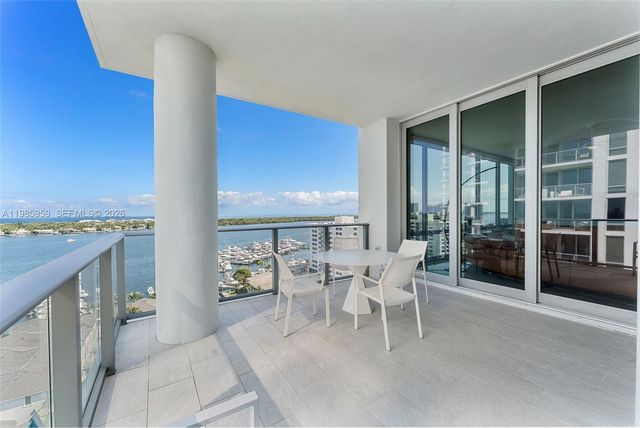 3 Water Club Way 1401, North Palm Beach, FL 33408