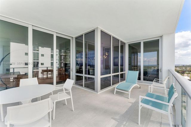 3 Water Club Way 1401, North Palm Beach, FL 33408
