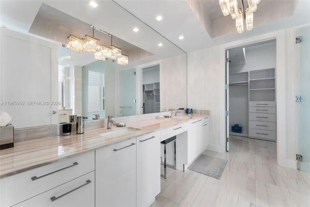 3 Water Club Way 1401, North Palm Beach, FL 33408