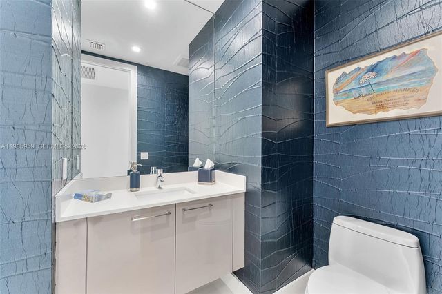 3 Water Club Way 1401, North Palm Beach, FL 33408