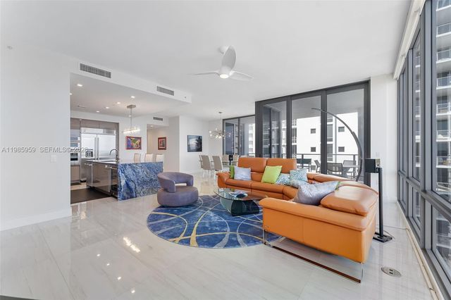 3 Water Club Way 1401, North Palm Beach, FL 33408