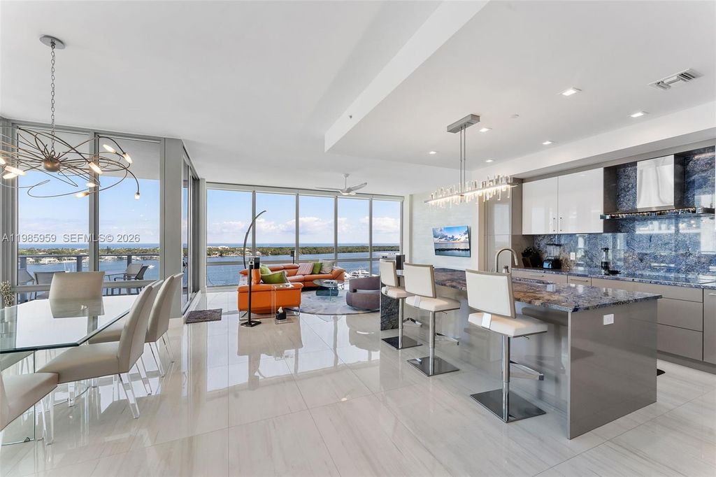 3 Water Club Way 1401, North Palm Beach, FL 33408