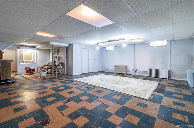 360 Raymond Street, Rockville Centre, NY 11570