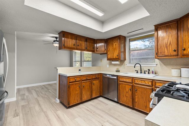 404 Innwood DR, Georgetown, TX 78628