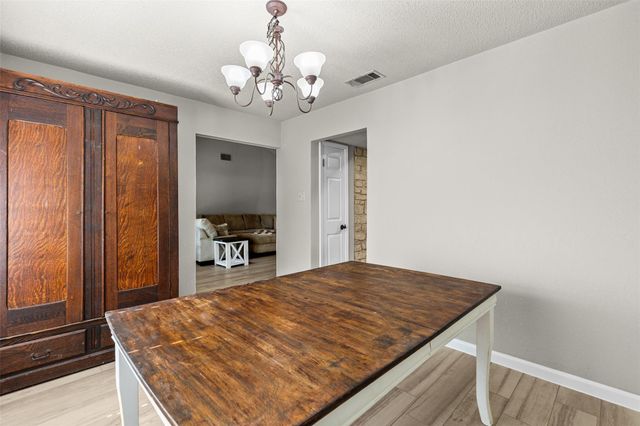 404 Innwood DR, Georgetown, TX 78628