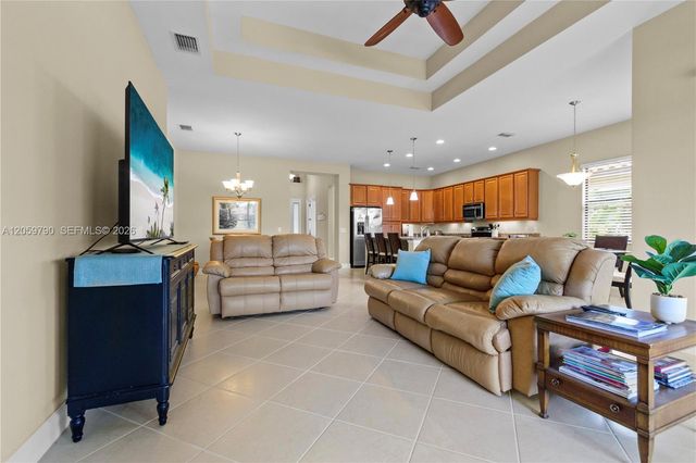 9292 ISLA BELLA CIR, Bonita Springs, FL 34135