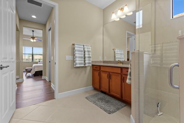 9292 ISLA BELLA CIR, Bonita Springs, FL 34135