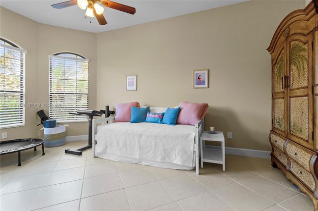 9292 ISLA BELLA CIR, Bonita Springs, FL 34135