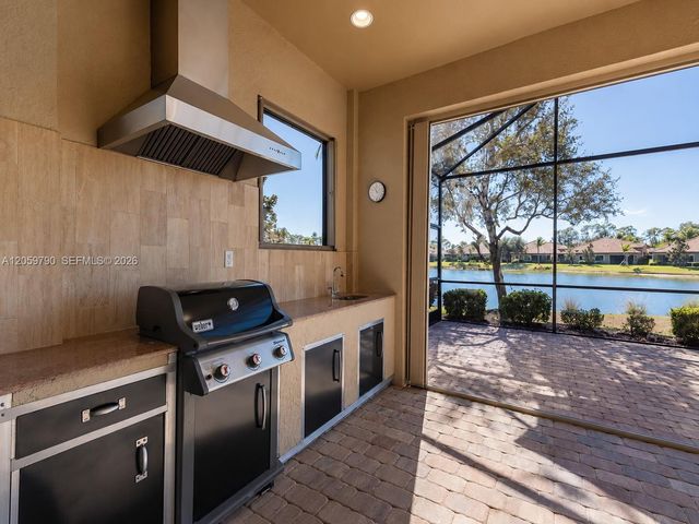 9292 ISLA BELLA CIR, Bonita Springs, FL 34135