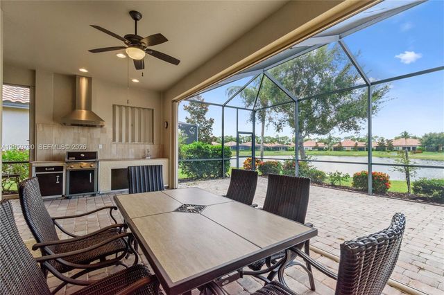 9292 ISLA BELLA CIR, Bonita Springs, FL 34135