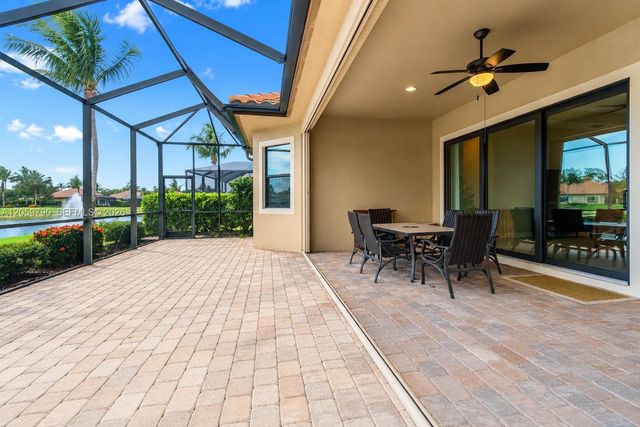 9292 ISLA BELLA CIR, Bonita Springs, FL 34135