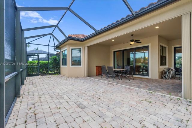 9292 ISLA BELLA CIR, Bonita Springs, FL 34135