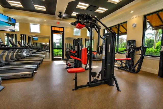 9292 ISLA BELLA CIR, Bonita Springs, FL 34135