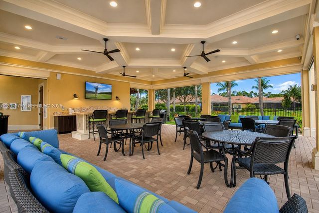 9292 ISLA BELLA CIR, Bonita Springs, FL 34135