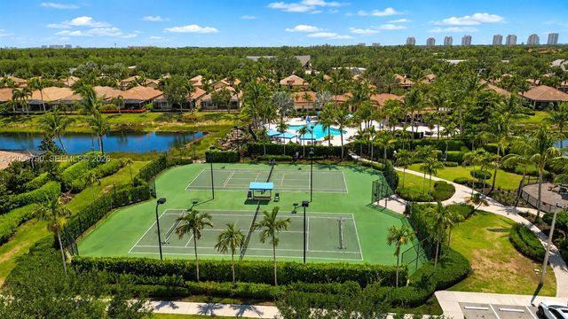 9292 ISLA BELLA CIR, Bonita Springs, FL 34135
