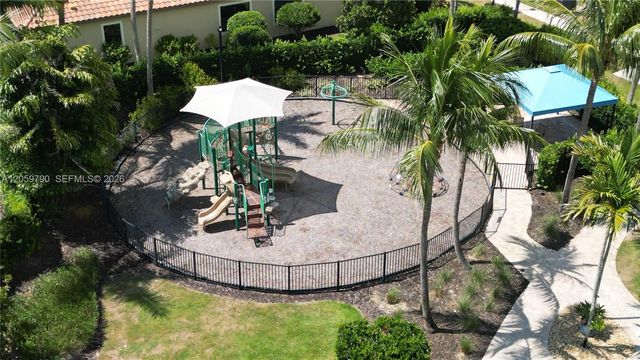 9292 ISLA BELLA CIR, Bonita Springs, FL 34135