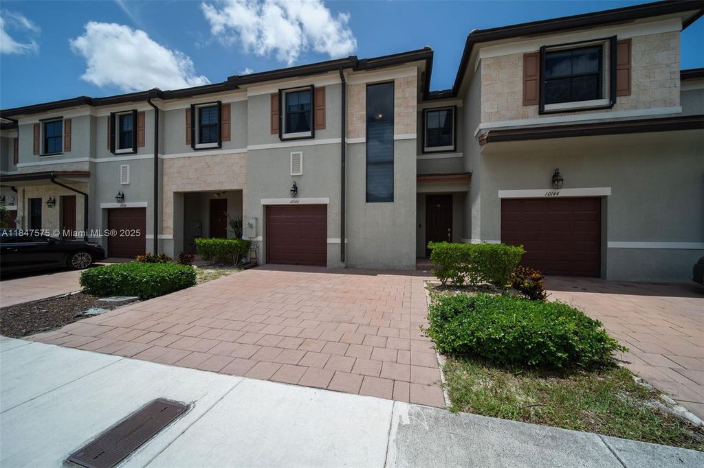 Image 2 of property listing at 10140 W 32nd Ln., Hialeah, FL 33018