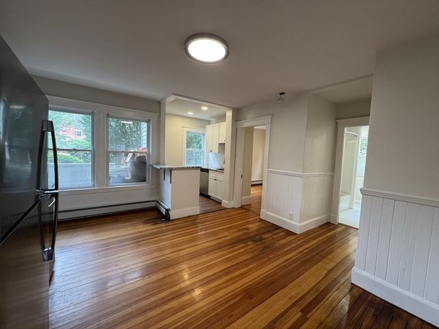 8 Glendale St 1R, Salem, MA 01970