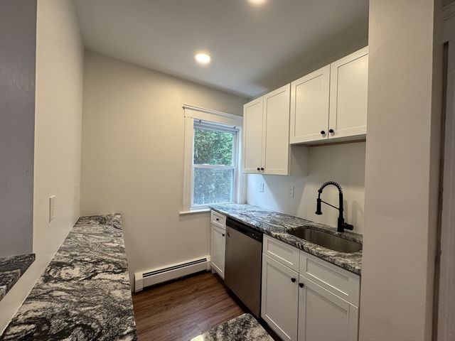 8 Glendale St 1R, Salem, MA 01970