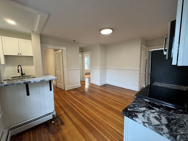 8 Glendale St 1R, Salem, MA 01970