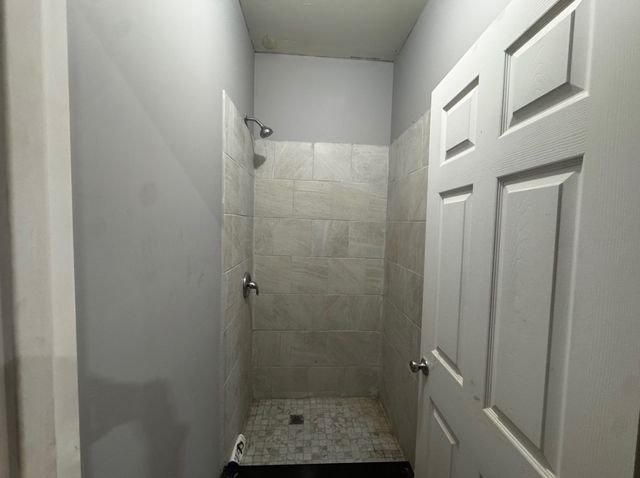 6166 S Sayre Avenue, Chicago, IL 60638