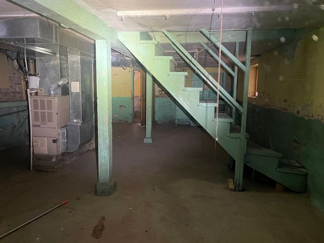 5626 S Maplewood Avenue, Chicago, IL 60629